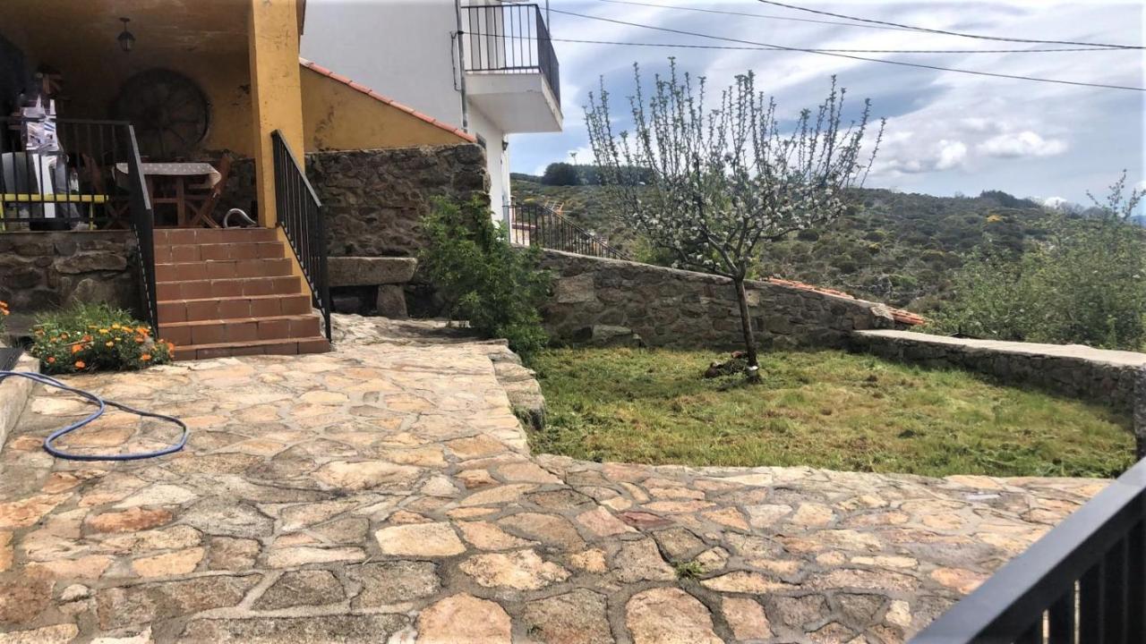 Casa Sierra De Gredos Guest House Navasequilla Екстериор снимка